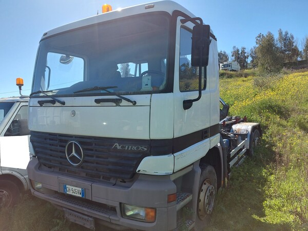 1#8219 Autocarro scarrabile Mercedes Benz Actros 1831 in vendita - foto 2