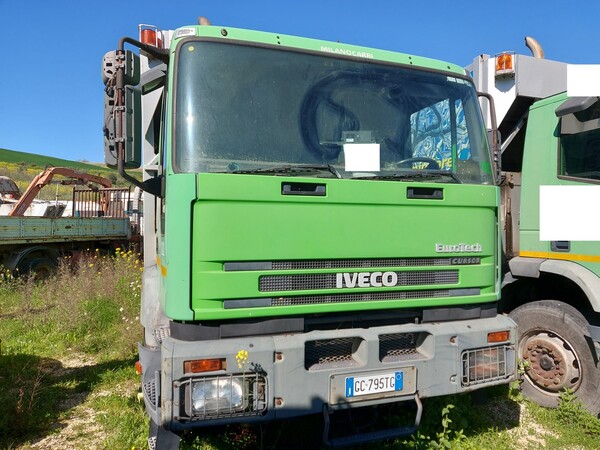 2#8219 Furgone Iveco Magirus 260E27 in vendita - foto 1
