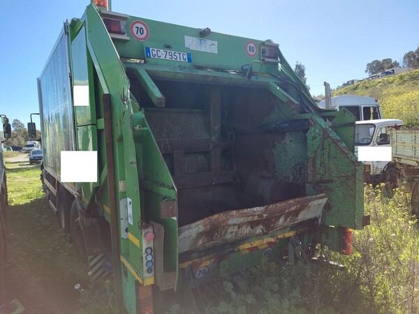 2#8219 Furgone Iveco Magirus 260E27 in vendita - foto 3