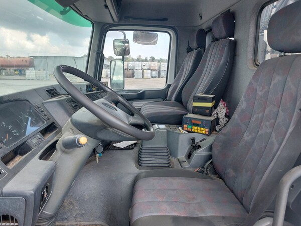 21#8219 Autocarro Mercedes Benz Actros 2531 in vendita - foto 9