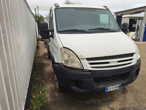 22#8219 Furgone Iveco 35C15 in vendita - foto 2