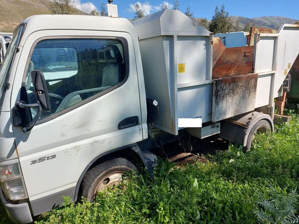 9#8219 Autocarro Mitsubishi Canter 3S13 in vendita - foto 1