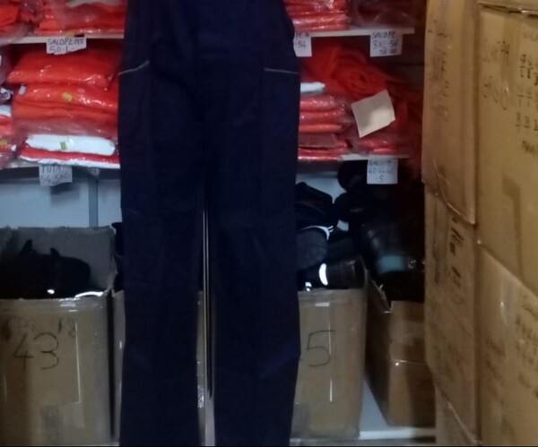 4#8224 Pantaloni da lavoro in vendita - foto 2
