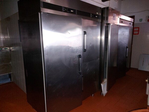 1#8228 Attrezzature ed arredo per ristorazione in vendita - foto 3