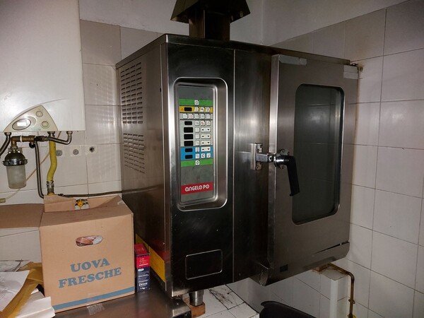 1#8228 Attrezzature ed arredo per ristorazione in vendita - foto 7