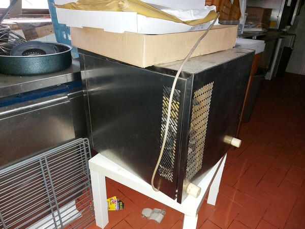 1#8228 Attrezzature ed arredo per ristorazione in vendita - foto 12