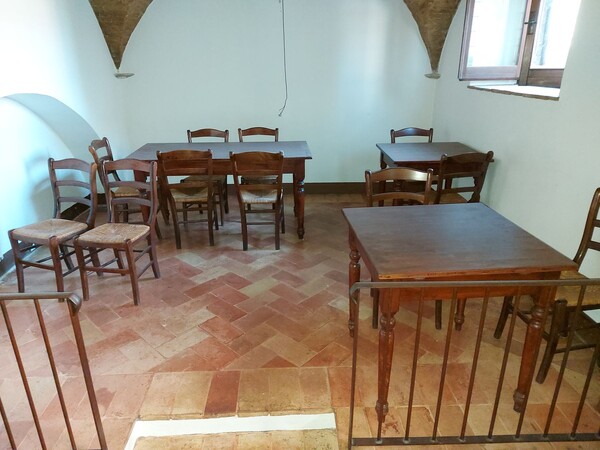 1#8228 Attrezzature ed arredo per ristorazione in vendita - foto 33