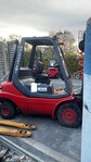 Image 1 - Linde pallet trucks - Lot 14 (Auction 8231)