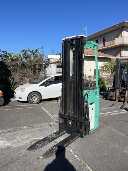 3#8231 Transpallet retrattile Mitsubishi in vendita - foto 2