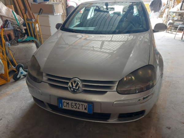 1#8234 Autovettura Volkswagen Golf in vendita - foto 4