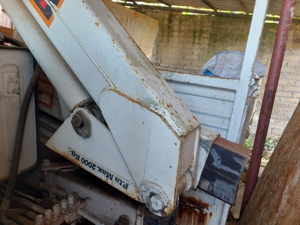 2#8234 Autocarro Iveco con braccio gru e cassone ribaltabile in vendita - foto 8