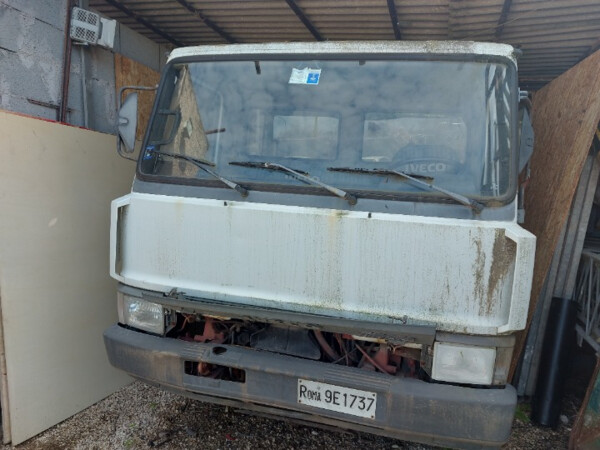 2#8234 Autocarro Iveco con braccio gru e cassone ribaltabile in vendita - foto 13