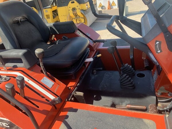 4#8237 Trattore cingolato New Holland in vendita - foto 11