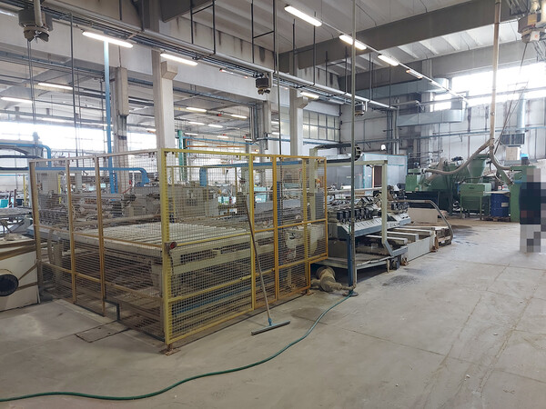 1#8239 Cessione di azienda dedita a lavorazione e commercio del vetro in vendita - foto 2