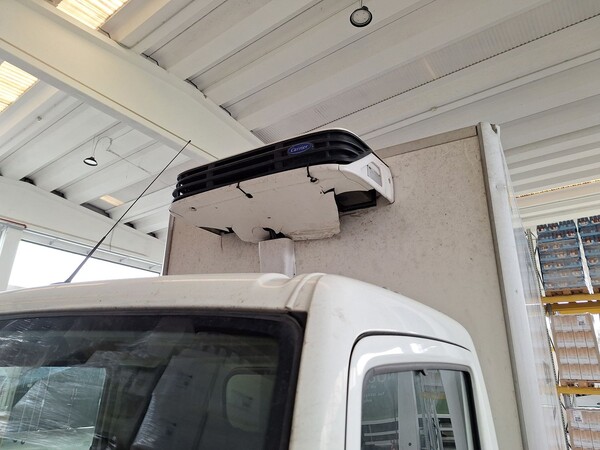 10#8242 Nissan Cabstar NT400 isotermico con gruppo frigo in vendita - foto 4