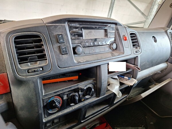 10#8242 Nissan Cabstar NT400 isotermico con gruppo frigo in vendita - foto 7