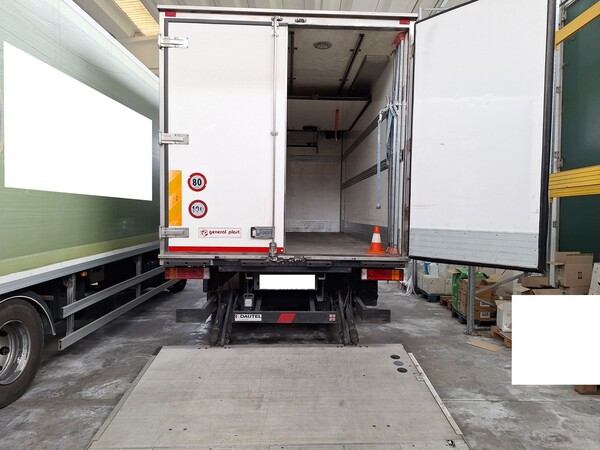 11#8242 Mercedes Ateco 1224 isotermico con gruppo frigo in vendita - foto 5