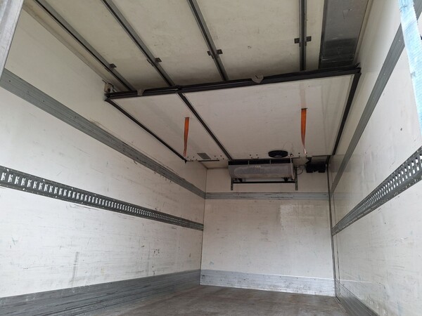 11#8242 Mercedes Ateco 1224 isotermico con gruppo frigo in vendita - foto 6