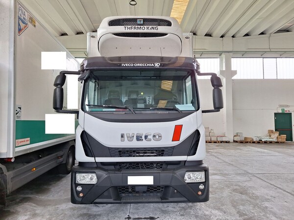 12#8242 Iveco Eurocargo 160-250 isotermico con gruppo frigo in vendita - foto 1