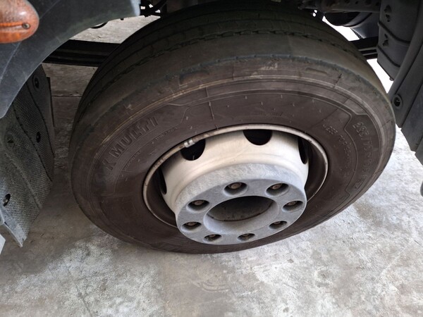 12#8242 Iveco Eurocargo 160-250 isotermico con gruppo frigo in vendita - foto 16