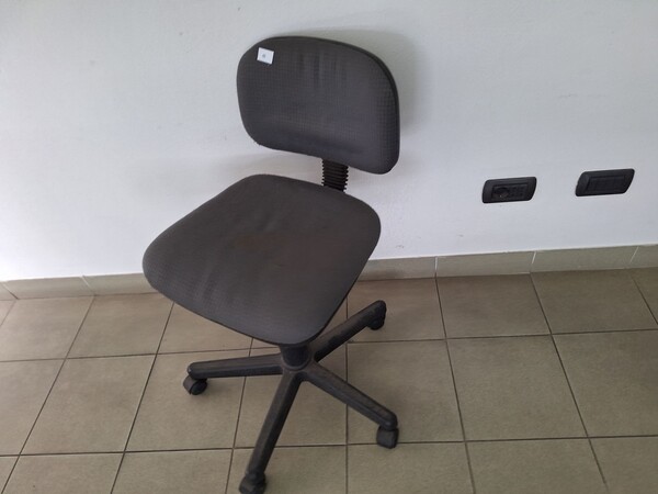 21#8242 Arredi e macchine elettroniche da ufficio. in vendita - foto 10