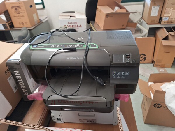 21#8242 Arredi e macchine elettroniche da ufficio. in vendita - foto 36