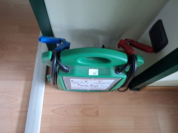 21#8242 Arredi e macchine elettroniche da ufficio. in vendita - foto 77