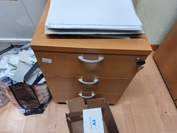 21#8242 Arredi e macchine elettroniche da ufficio. in vendita - foto 98