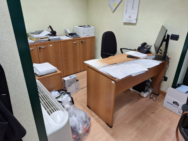 21#8242 Arredi e macchine elettroniche da ufficio. in vendita - foto 100