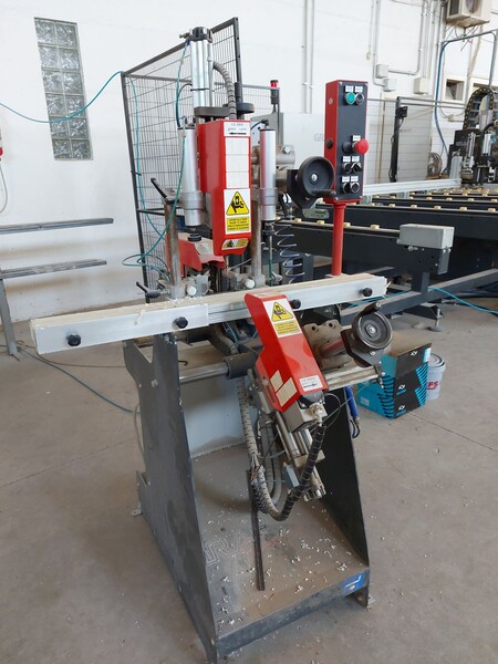 1#8245 Attrezzature e materiale per la produzione di infissi in vendita - foto 4