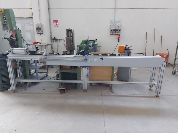 1#8245 Attrezzature e materiale per la produzione di infissi in vendita - foto 11