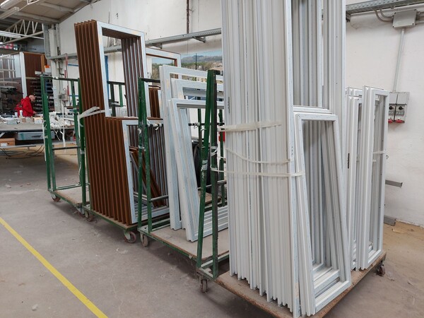 1#8245 Attrezzature e materiale per la produzione di infissi in vendita - foto 57