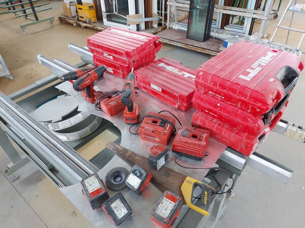 1#8245 Attrezzature e materiale per la produzione di infissi in vendita - foto 62