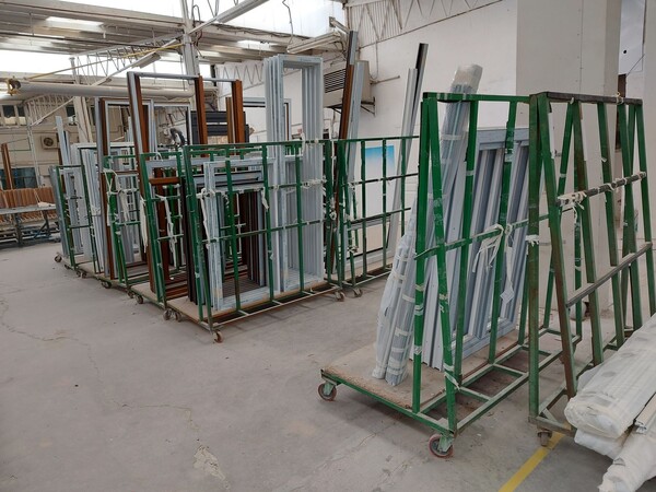 1#8245 Attrezzature e materiale per la produzione di infissi in vendita - foto 63