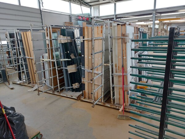 1#8245 Attrezzature e materiale per la produzione di infissi in vendita - foto 65
