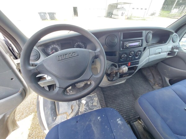 12#8245 Autocarro Iveco Daily in vendita - foto 13