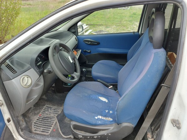 13#8245 Autocarro Fiat Punto in vendita - foto 5