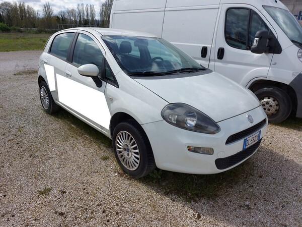 8#8245 Autovettura Fiat Punto in vendita - foto 1