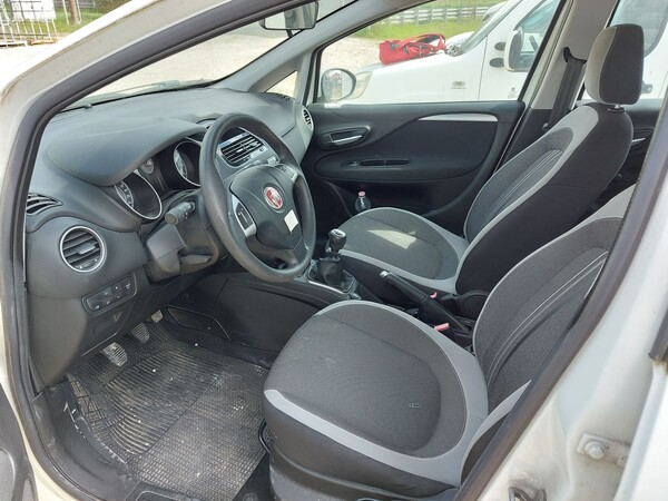 8#8245 Autovettura Fiat Punto in vendita - foto 7