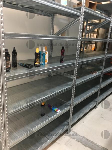 3#8255 Cessione azienda esercente attività di profumeria e cosmetica in vendita - foto 4