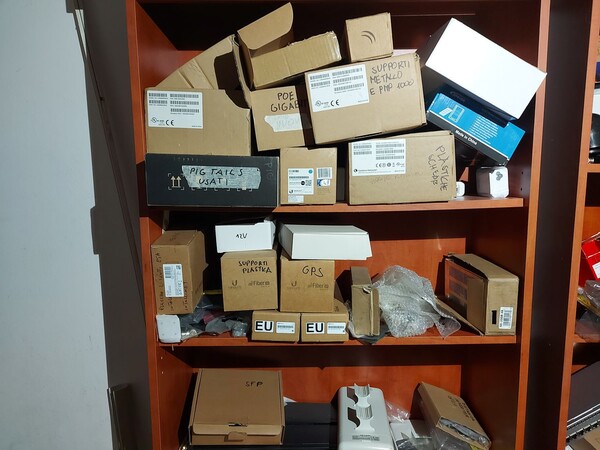 1#8257 Arredi d'ufficio e attrezzature elettroniche in vendita - foto 15