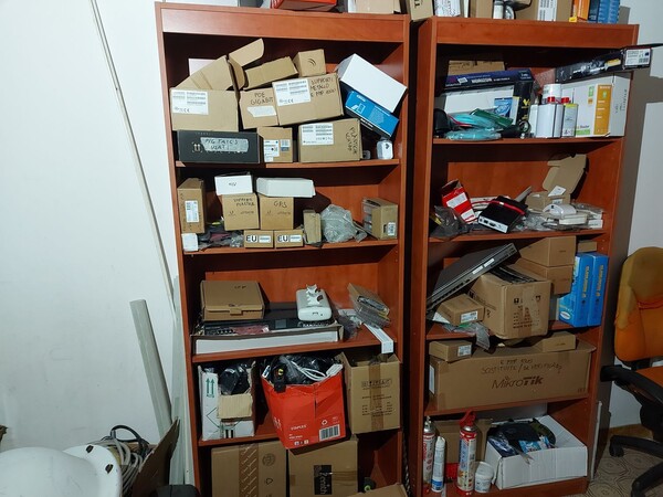 1#8257 Arredi d'ufficio e attrezzature elettroniche in vendita - foto 34