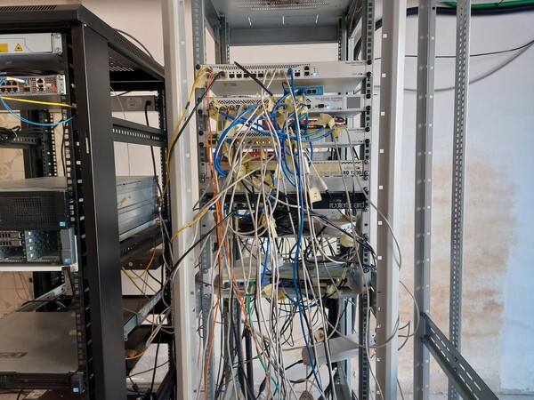 2#8257 Armadi server rack e componenti elettroniche in vendita - foto 5