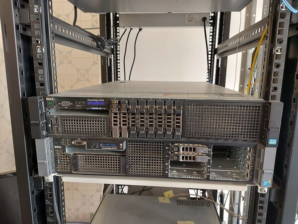 2#8257 Armadi server rack e componenti elettroniche in vendita - foto 8