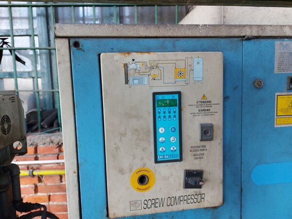 2#8259 Arredi e attrezzature per lavorazione e tintura pelli in vendita - foto 28