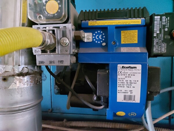 37#8259 Arredi e attrezzature per lavorazione e tintura pelli in vendita - foto 3