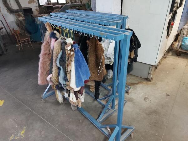 37#8259 Arredi e attrezzature per lavorazione e tintura pelli in vendita - foto 10