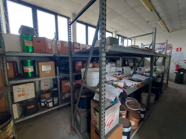 73#8259 Pellami e prodotti per la lavorazione in vendita - foto 4