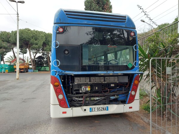 1#8269 Tre bus a idrogeno ed impianto di rifornimento in vendita - foto 15
