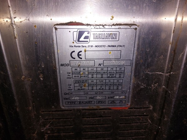 14#8270 Forno Tagliavini con carrelli e tritacarne in vendita - foto 8